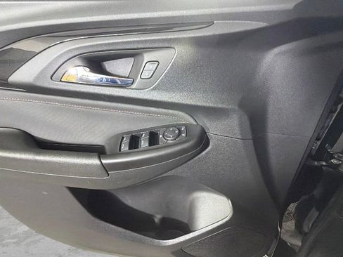 Used 2022 Chevrolet TrailBlazer RS FWD image 25