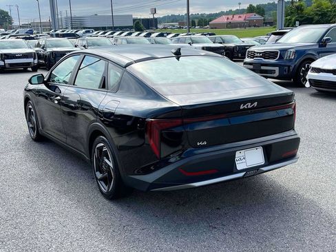 Used 2025 Kia K4 EX FWD image 26
