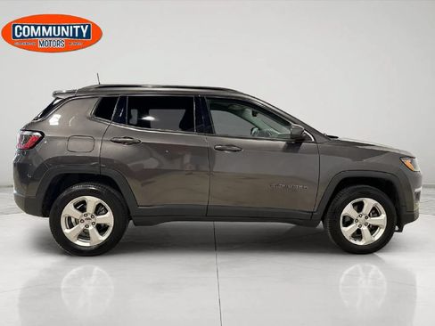 Used 2020 Jeep Compass Latitude w/ Popular Equipment Group AWD/4WD image 9