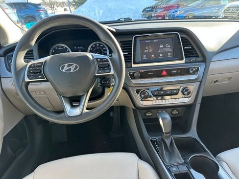 Used 2019 Hyundai Sonata SE image 15