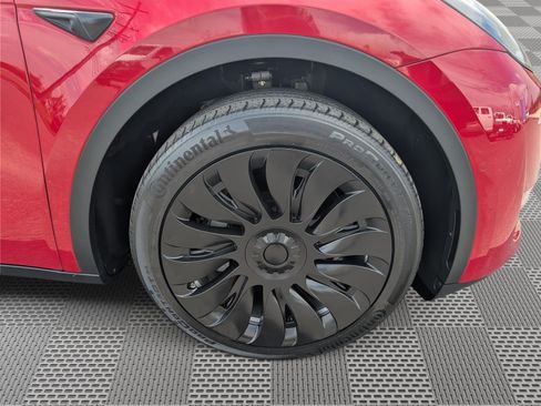 Used 2022 Tesla Model Y Long Range AWD/4WD image 9
