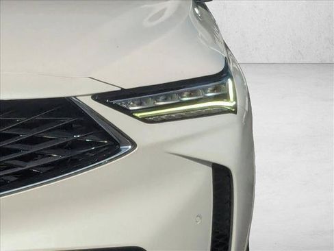 Used 2025 Acura MDX SH-AWD w/ Advance Package image 9
