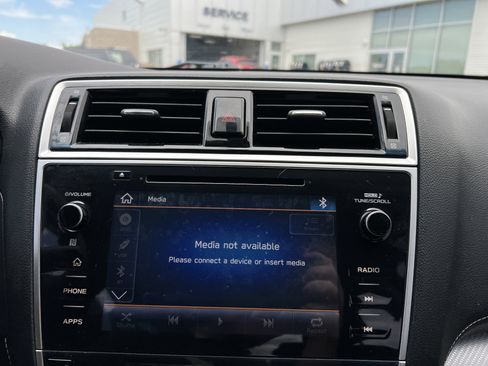 Used 2019 Subaru Legacy 2.5i Premium AWD/4WD image 4