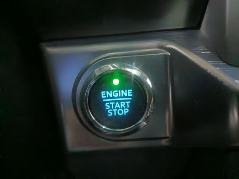 Certified 2022 Ford F150 Lariat w/ Equipment Group 502A High image 20