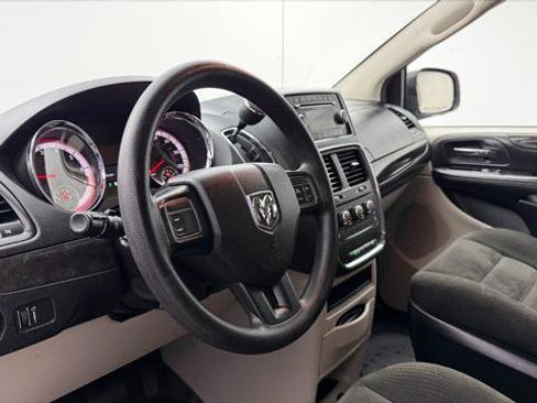 Used 2015 RAM C/V Tradesman FWD image 22