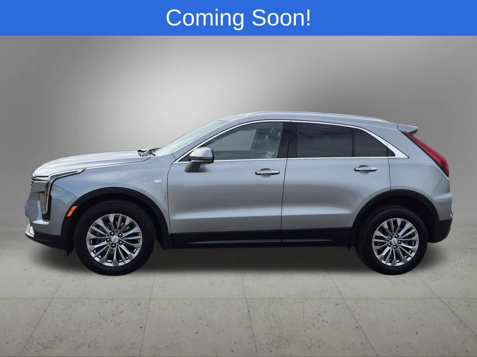 Used 2024 Cadillac XT4 Premium Luxury w/ Cold Weather Package AWD/4WD image 3