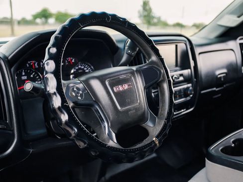 Used 2017 GMC Sierra 2500 2WD Crew Cab w/ Sierra Convenience Package image 14