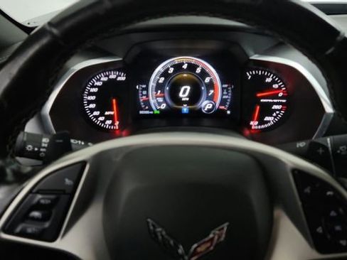 Used 2019 Chevrolet Corvette Stingray Coupe w/ 1LT image 18