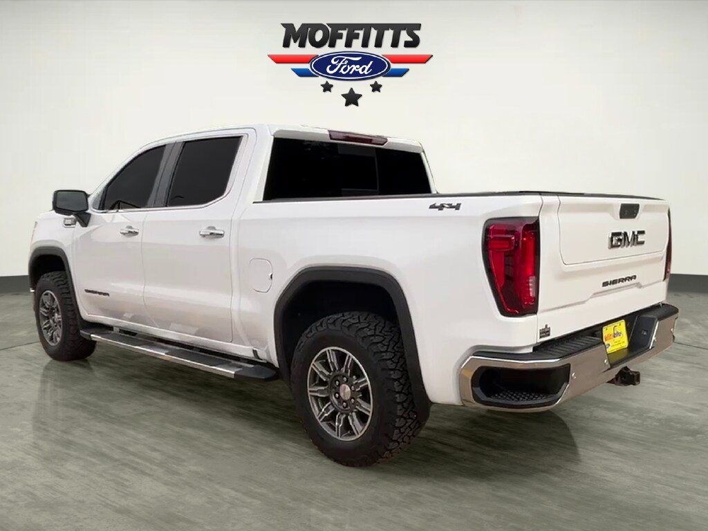 Used 2022 GMC Sierra 1500 SLT w/ SLT Premium Plus Package AWD/4WD image 3