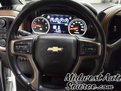 Used 2023 Chevrolet Silverado 2500 High Country w/ Z71 Off-Road Package AWD/4WD image 19
