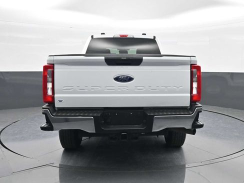 Used 2025 Ford F250 XLT image 6