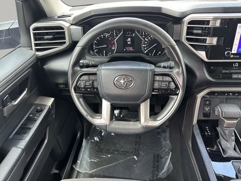 Used 2022 Toyota Tundra SR5 RWD image 12