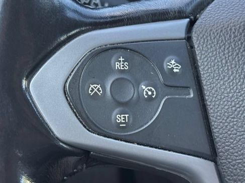 Used 2017 Chevrolet Colorado LT w/ Luxury Package, Chrome RWD image 12