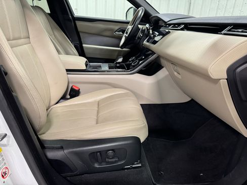 Used 2022 Land Rover Range Rover Velar R-Dynamic S image 14
