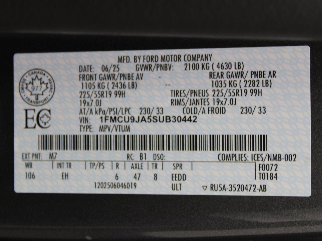 Used 2025 Ford Escape Platinum AWD/4WD image 57