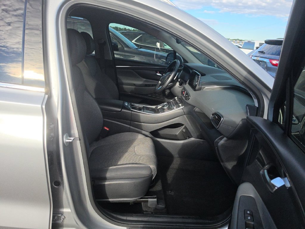 Used 2023 Hyundai Santa Fe SEL FWD image 6