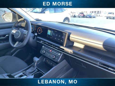 Used 2025 Hyundai Tucson SE image 26