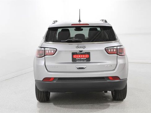 Used 2022 Jeep Compass Latitude AWD/4WD image 19