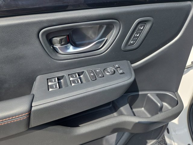 Used 2025 Honda Pilot TrailSport image 13