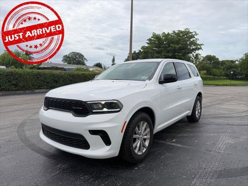 Used 2025 Dodge Durango GT RWD image 1