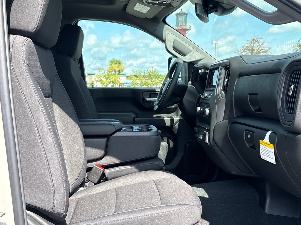 New 2026 Chevrolet Silverado 2500 Custom w/ Custom Value Package AWD/4WD image 15