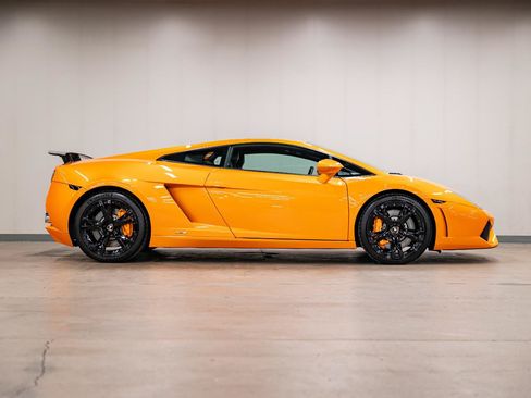 Used 2012 Lamborghini Gallardo LP 550-2 Bicolore RWD image 6