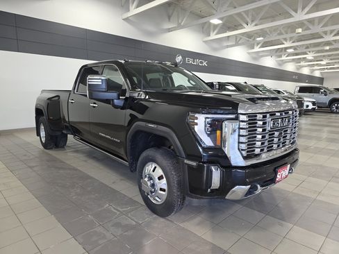 Used 2024 GMC Sierra 3500 Denali w/ Denali Reserve Package image 8