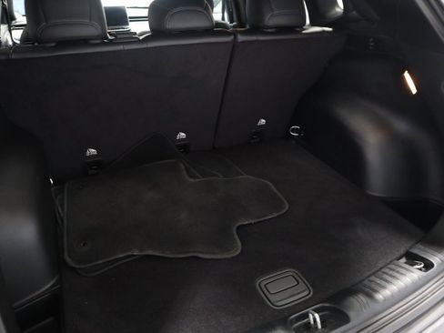 Used 2024 Jeep Compass Latitude image 17