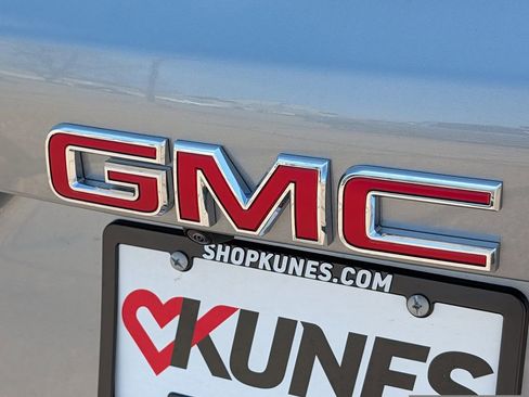 New 2026 GMC Terrain AT4 w/ Technology Package II AWD/4WD image 13