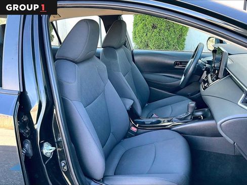 Used 2022 Toyota Corolla LE FWD image 8