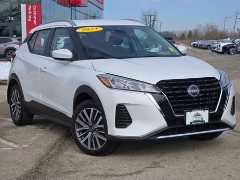 Used 2023 Nissan Kicks SV image 4