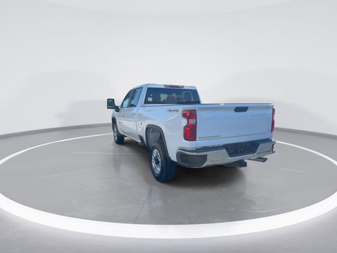 Used 2024 Chevrolet Silverado 2500 LT w/ Safety Package image 7