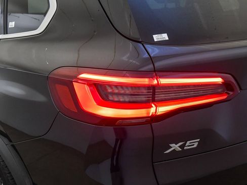 Certified 2023 BMW X5 sDrive40i w/ Parking Assistance Package image 12