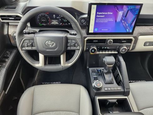 Certified 2025 Toyota Tacoma Limited image 27