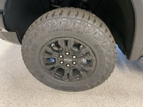 New 2026 Chevrolet Silverado 1500 ZR2 AWD/4WD image 10