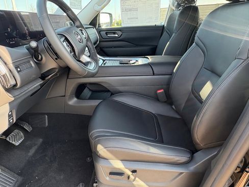 New 2026 Nissan Armada SV image 17