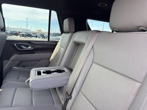 Used 2022 Chevrolet Tahoe LT w/ Luxury Package image 33