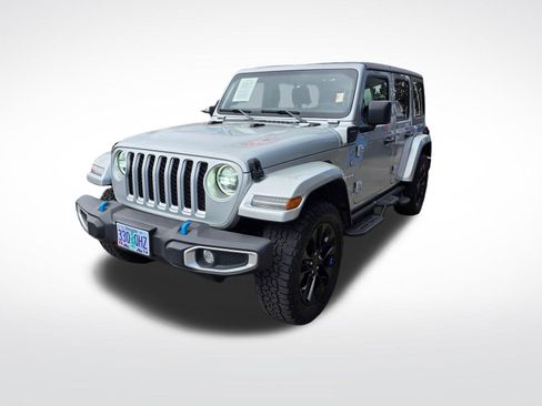 Used 2023 Jeep Wrangler Unlimited Sahara image 2