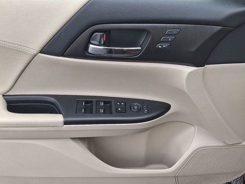 Used 2013 Honda Accord EX-L image 12