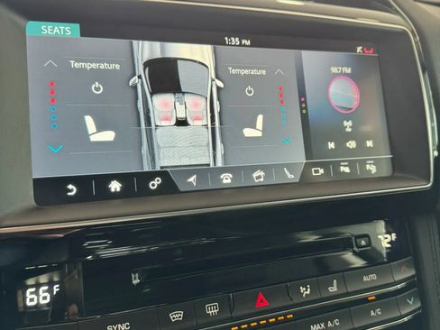 Used 2020 Jaguar F-PACE Prestige AWD/4WD image 32