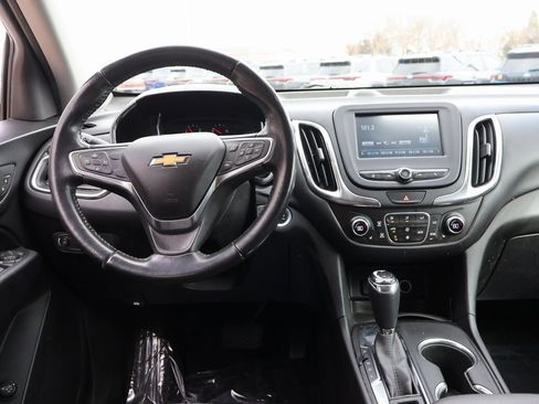 Used 2018 Chevrolet Equinox LT image 20