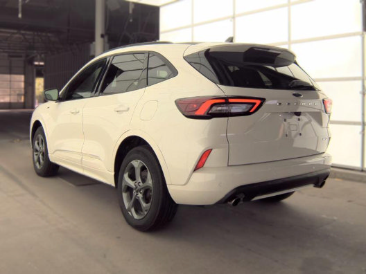 Used 2024 Ford Escape ST-Line w/ Tech Pack #1 AWD/4WD image 4