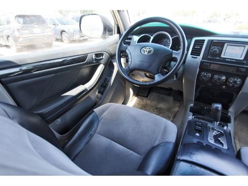 Used 2009 Toyota 4Runner SR5 image 8
