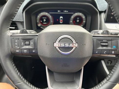 Used 2025 Nissan Rogue SL w/ SL Premium Package AWD/4WD image 32