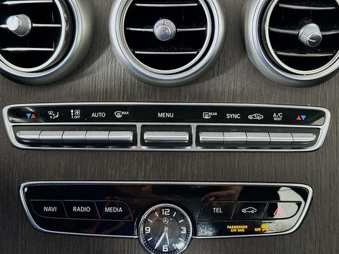 Used 2020 Mercedes-Benz C 300 Sedan image 23