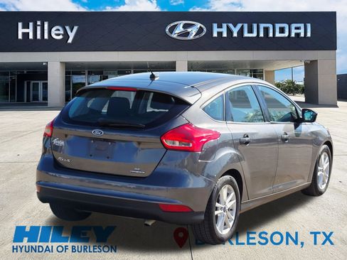 Used 2016 Ford Focus SE image 4