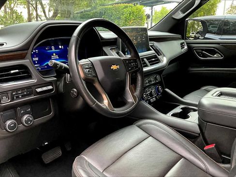 Used 2023 Chevrolet Suburban High Country w/ Premium Package 2 image 16