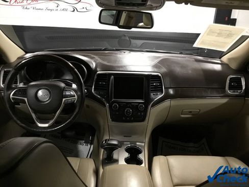 Used 2014 Jeep Grand Cherokee Overland AWD/4WD image 27