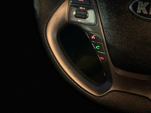 Used 2016 Kia Forte LX FWD image 33