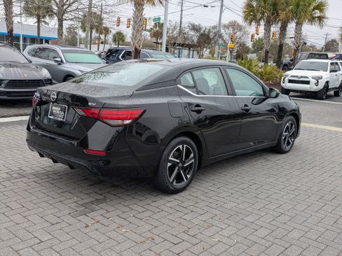 Used 2024 Nissan Sentra SV image 5